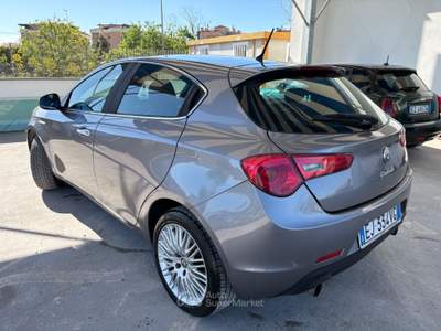 Alfa Romeo Giulietta Exclusive Grigio usata ALTAMURA