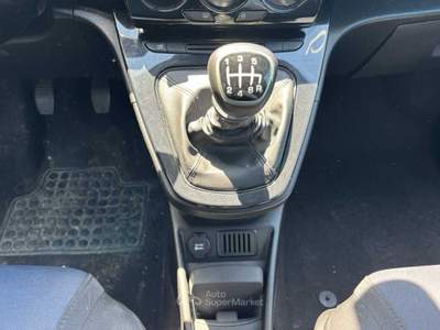 Lancia Ypsilon New 5 porte My24 1.0 Firefly 70 CvStart&Stop Hybrid Oro Nero usata Roma