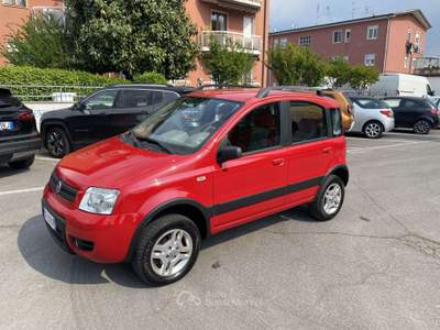 Fiat Panda 1.3 mjt 16v 4x4 NEOPATENTATI Rosso usata Treviglio