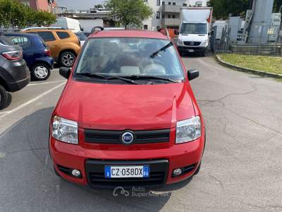 Fiat Panda 1.3 mjt 16v 4x4 NEOPATENTATI Rosso usata Treviglio