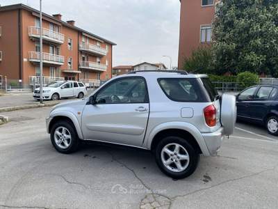 Toyota RAV4 RAV4 3p 2.0 vvt-i 16v Sol auto Argento usata Treviglio