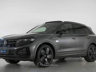 Volkswagen Touareg - 3.0 V6 tdi Atmosphere R-Line Exte | GR407HR Grigio usata Cantù