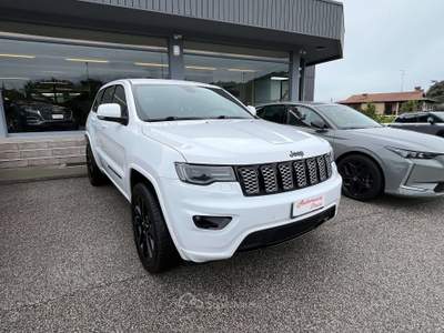 Jeep Grand Cherokee Grand Cherokee IV  3.0 crd V6 NIGHT EAGLE Bianco usata Buja