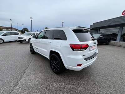 Jeep Grand Cherokee Grand Cherokee IV  3.0 crd V6 NIGHT EAGLE Bianco usata Buja