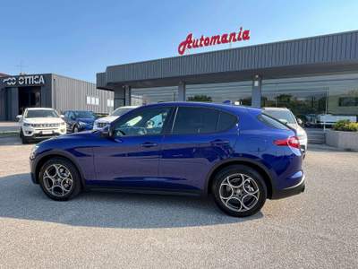 Alfa Romeo Stelvio Stelvio 2022 2.2 t Sprint Q4 190cv auto Blu/Azzurro usata Buja