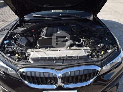 BMW Serie 3 320d BMW 320d 48V Touring Business Advantage Nero usata Macerata