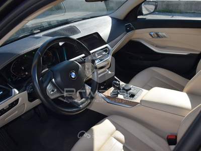 BMW Serie 3 320d BMW 320d 48V Touring Business Advantage Nero usata Macerata