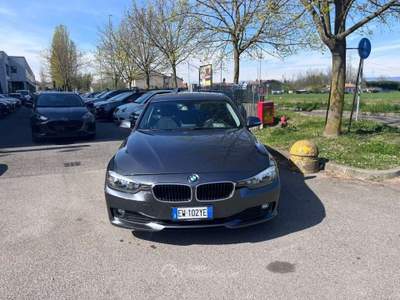 BMW Serie 3 318d 318 d Touring Business aut. Grigio usata Arcore