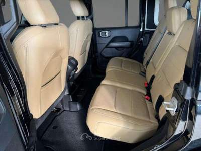 Jeep Wrangler Unlimited 2.2 Mjt II Sahara Overland Nero usata Castello di Godego