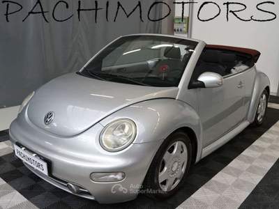 Volkswagen New Beetle 1.4 16V Cabrio Argento usata Monza