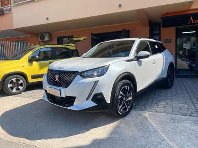 Peugeot 2008 NON FUMATORE Bianco usata MILANO