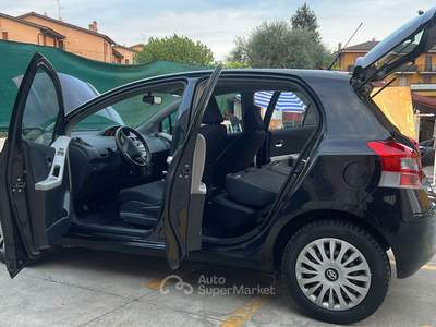 Toyota Yaris TOYOTA YARIS 2A SERIE Nero usata Lesmo