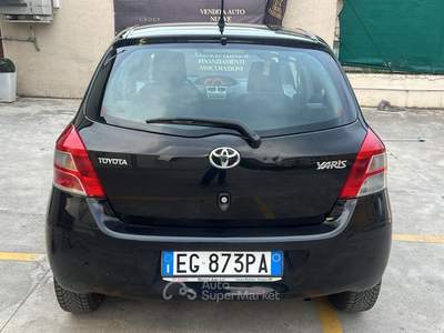 Toyota Yaris TOYOTA YARIS 2A SERIE Nero usata Lesmo