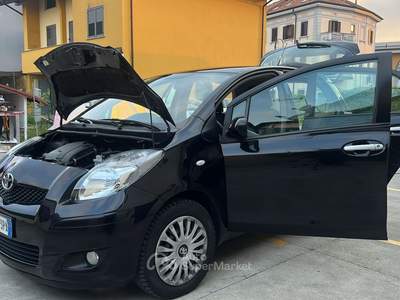 Toyota Yaris TOYOTA YARIS 2A SERIE Nero usata Lesmo