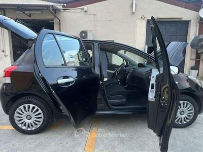 Toyota Yaris TOYOTA YARIS 2A SERIE Nero usata Lesmo