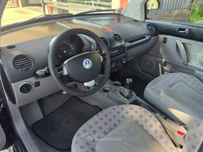 Volkswagen New Beetle 2.0 Benzina 116CV Clima CD/Mp3 e USB TEL Bluetooth Nero usata Rezzato