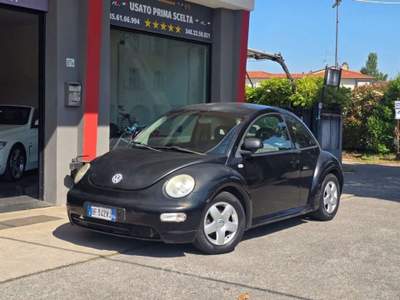 Volkswagen New Beetle 2.0 Benzina 116CV Clima CD/Mp3 e USB TEL Bluetooth Nero usata Rezzato