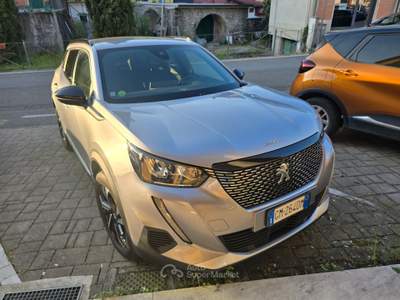 Peugeot 2008 Mai avuto incidenti e mai avuto guasti interni immacolati usata Recco