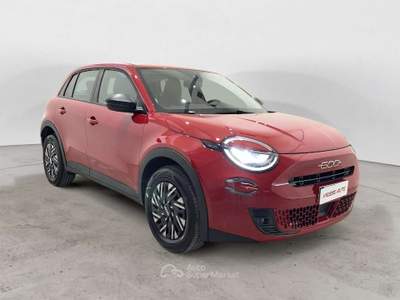 Fiat 600 600 IV 2023 1.2 hybrid Business 110cv auto SOLO 6000KM Rosso usata Milano