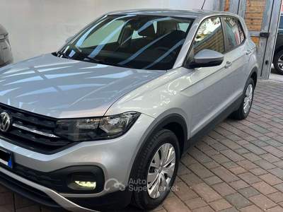 Volkswagen T-Cross T-Cross 2019 1.6 tdi Style 95cv Argento usata Bari