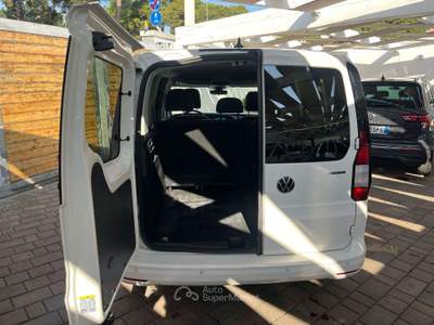 Volkswagen Caddy STYLE 4 MOTION 122CV Bianco usata Bari