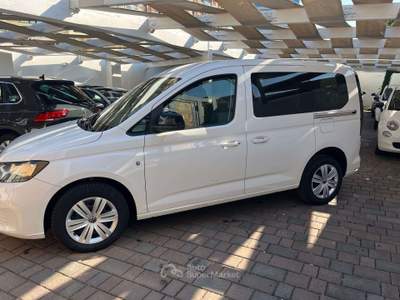 Volkswagen Caddy STYLE 4 MOTION 122CV Bianco usata Bari