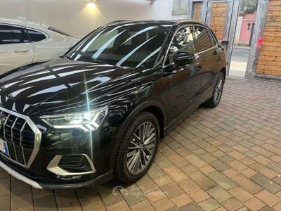 Audi Q3 Q3 II 40 2.0 tfsi S line edition quattro s-tronic Nero usata Bari