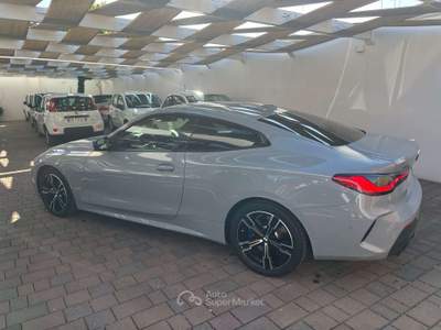 BMW Serie 4 420d 420 Serie 4 G22 2020 Coupe 420d Coupe mhev 48V xdrive Msport auto Grigio usata Bari