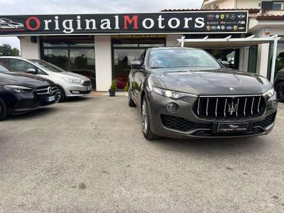 Maserati Levante Levante 3.0 V6 Granlusso 350cv/TETTO/360/Q4/R20/INTERNI IN PELLE/NAVI/PRONTA CONSEGNA Grigio usata Lanuvio
