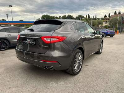 Maserati Levante Levante 3.0 V6 Granlusso 350cv/TETTO/360/Q4/R20/INTERNI IN PELLE/NAVI/PRONTA CONSEGNA Grigio usata Lanuvio
