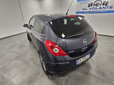 Opel Corsa 3 porte Edition - NeoPatentati Blu/Azzurro usata TORINO