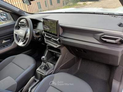Dacia Duster 1200 ECO-G EXPRESSION 122CV CARPLAY CAM PDC"17 Bianco usata Vetralla