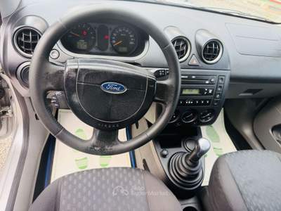 Ford Fiesta 1.2 16v Ghia neopatentati Grigio usata Villadose