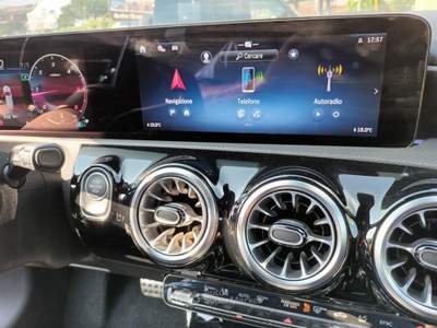 Mercedes-Benz Classe A D AUTOMATIC AMG LINE 116CV CAM360° NAV PACK LUCI Nero usata Vetralla