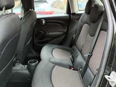 MINI Cooper 1500 5 PORTE 116CV AUTOM. PDC "16 CLIMAUTO ITALIA Nero usata Vetralla