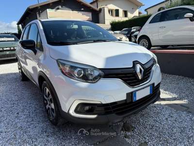 Renault Captur 1500 DCI SPORT EDITION 90CV NAV CAM "16 ITALIA Bianco usata Vetralla