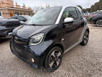 Smart ForTwo EQ PRIME 56CV AUTOM. CARPLAY CAM TETTO ITALIA Blu/Azzurro usata Vetralla
