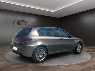 Alfa Romeo 147 147 5p 1.9 jtd Murphy&Nye 120cv Grigio usata Moncalieri