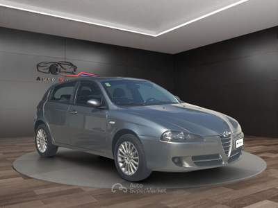 Alfa Romeo 147 147 5p 1.9 jtd Murphy&Nye 120cv Grigio usata Moncalieri