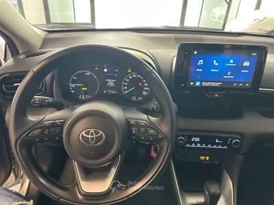 Toyota Yaris 2024 1.5h Active Grigio usata Caravaggio