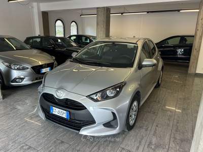 Toyota Yaris 2024 1.5h Active Grigio usata Caravaggio