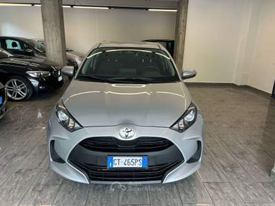 Toyota Yaris 2024 1.5h Active Grigio usata Caravaggio