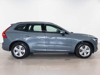 Volvo XC60 (d) AWD automatico Momentum Grigio usata Brescia