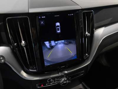 Volvo XC60 (d) AWD automatico Momentum Grigio usata Brescia