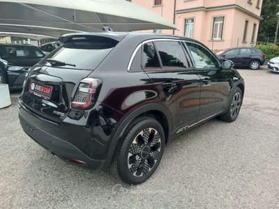 Fiat 600 Hybrid 100 CV DCT MHEV La Prima Nero usata Varese