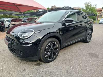 Fiat 600 Hybrid 100 CV DCT MHEV La Prima Nero usata Varese