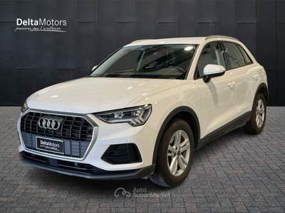 Audi Q3  - q3 35 1.5 tfsi business s-tronic Bianco usata Ancona
