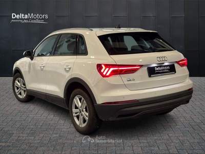 Audi Q3  - q3 35 1.5 tfsi business s-tronic Bianco usata Ancona