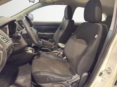 Mitsubishi ASX  1.6 inform plus 2wd my18 Bianco usata Firenze