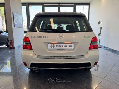 Mercedes-Benz GLK cdi Amg Premium 4matic Navi Pelle Led Dvd Full Bianco usata Giugliano in Campania